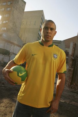 足球最伟大的十大进球,足球最伟大的十大球员