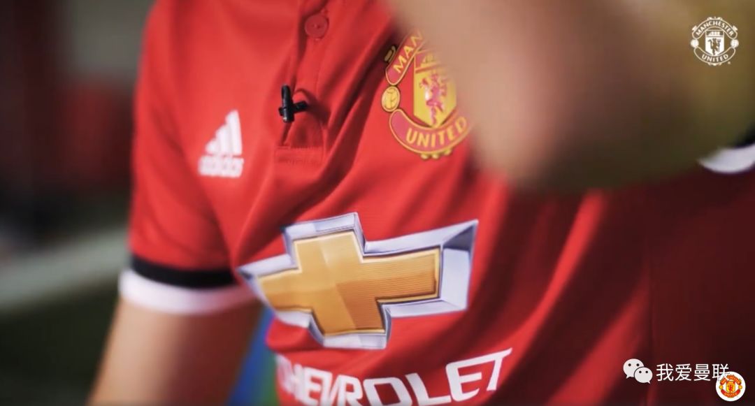 付违约金再加200万！曼联豪爽官宣第二签，两笔引援暗合神奇