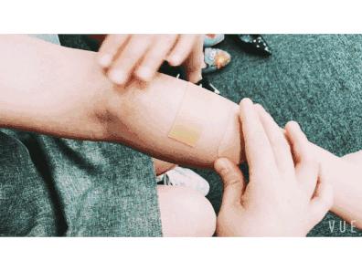 九款续命磨脚贴真人测评，最后赢的竟然是国货！