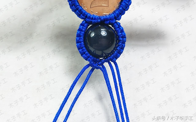 妹子用五毛钱硬币做了一款葫芦钥匙挂，朋友都抢着要