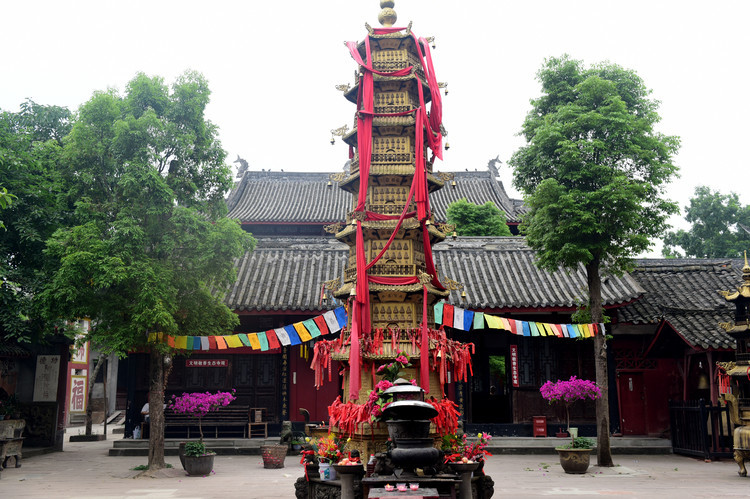 成都郊外的黄龙溪古镇,的确是一个耍水嘻嘻放松的好地方