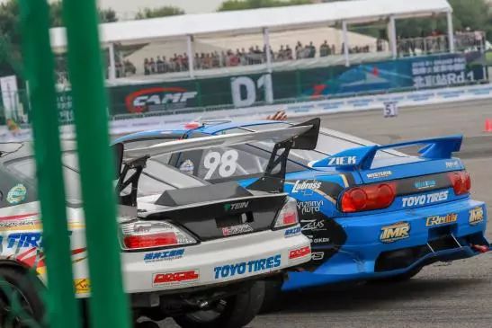 把握精彩瞬间尽享速度与激情——佳能1DX2使用心得