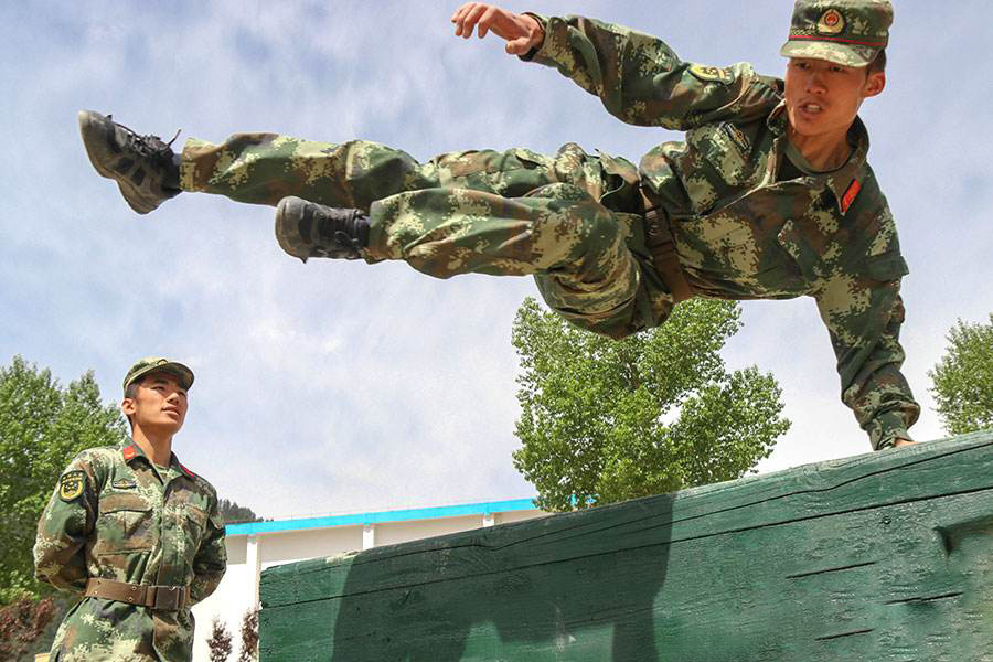 军人的身体素质是怎么练出来的,军人的身体素质有多好