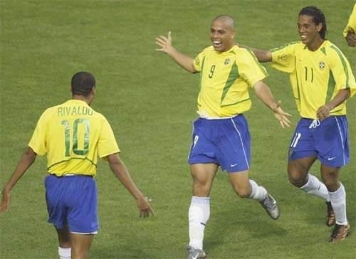 02世界杯里瓦尔多倒钩,里瓦尔多倒钩绝杀瓦伦西亚