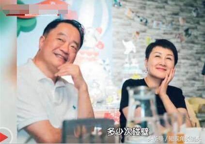 凯丽个人资料老公照片,凯丽和婆婆的照片