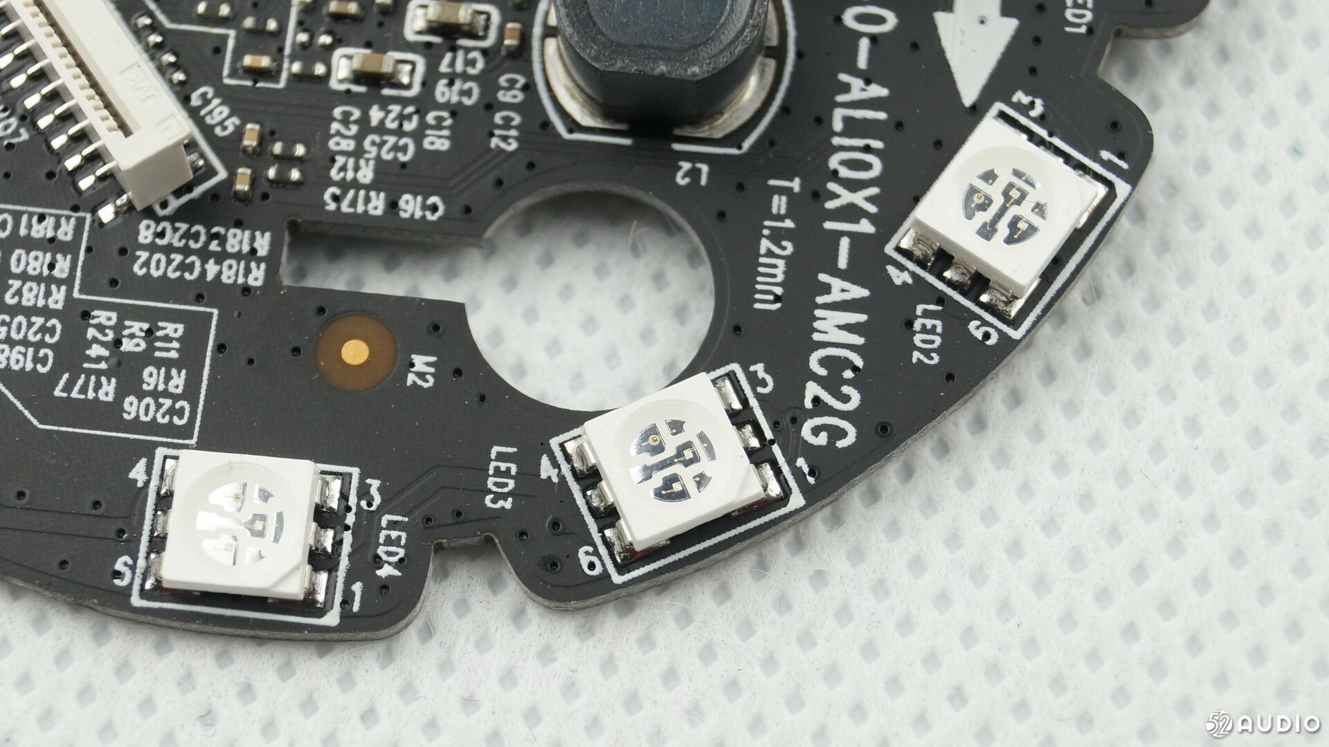 天猫精灵智能音箱boom拆解,天猫精灵智能音箱x3和X6对比