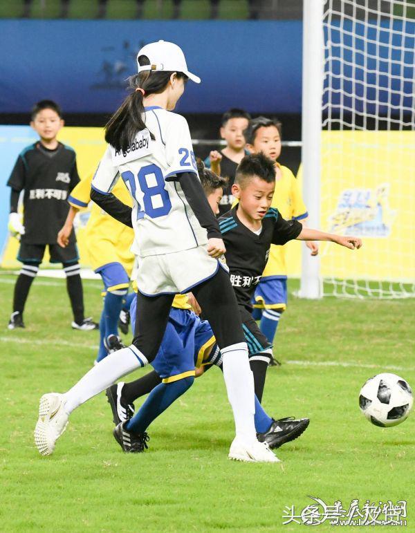 世界杯的最美足球宝贝,世界杯足球宝贝最火的照片