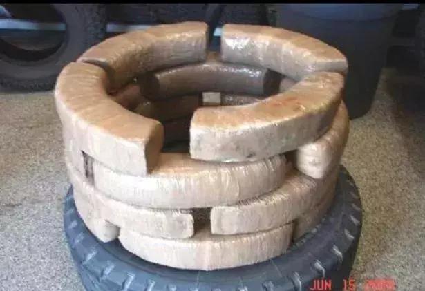 可笑又可怕，为了运毒，他们连小丁丁都不放过