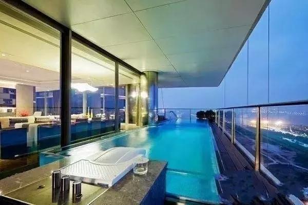 贫穷限制了我的想象富豪日常,中国城市穷人区和富人区对比