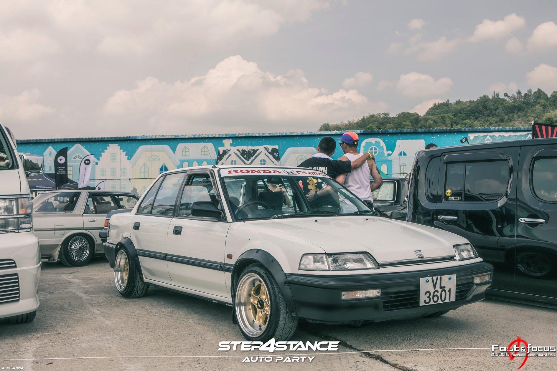 昨天300多部改装车大聚会，怪不得人们都说香港是玩车天堂！