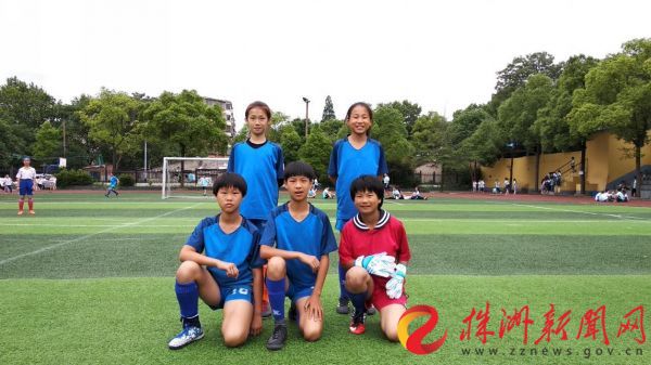 第四届“区长杯”足球联赛，戴小健儿们喜获佳绩！