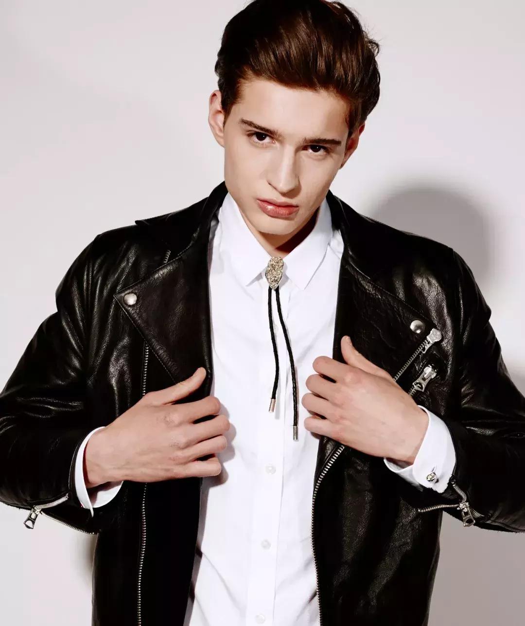 怎样选择领带和领结,搭配领带还是领结