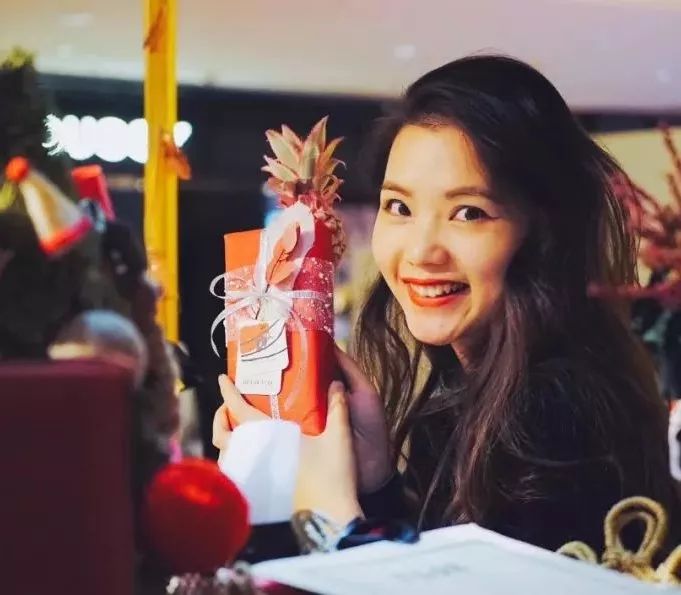 美女学霸和闺蜜,名校美女学霸