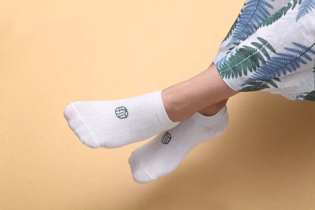 一条精选|中国人种这种草做成袜子,脚不臭了