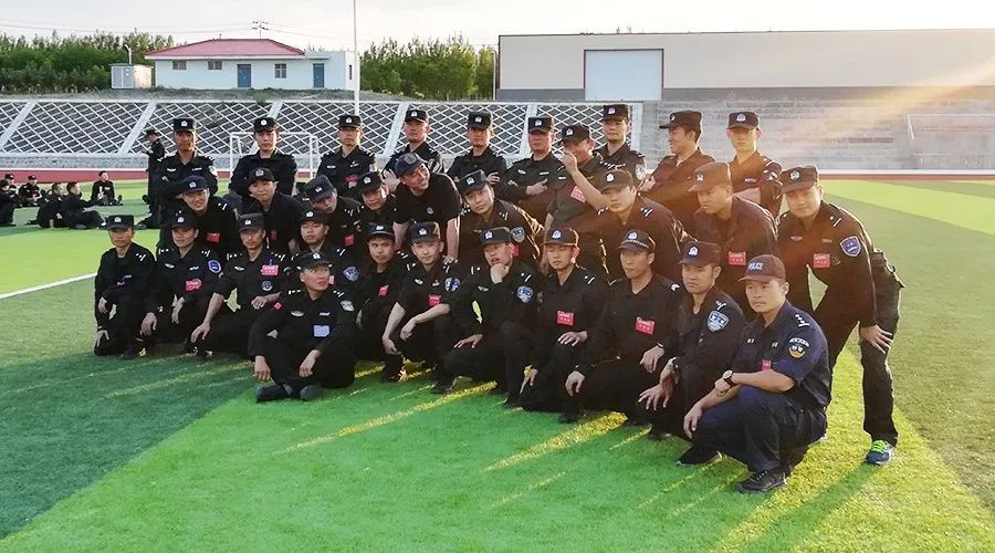 警务实战教官为民警讲授实战技能,警务实战教官需要具备哪些能力