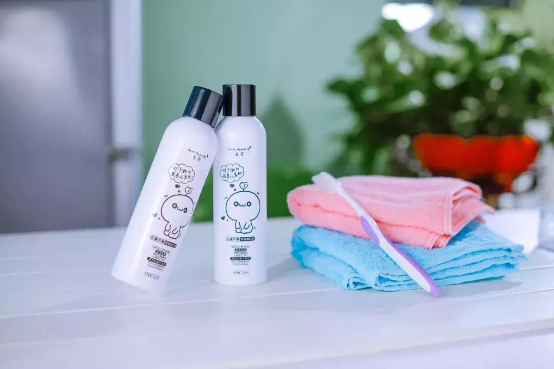 二十岁女生口臭怎么治,二十岁女孩口臭吃什么药