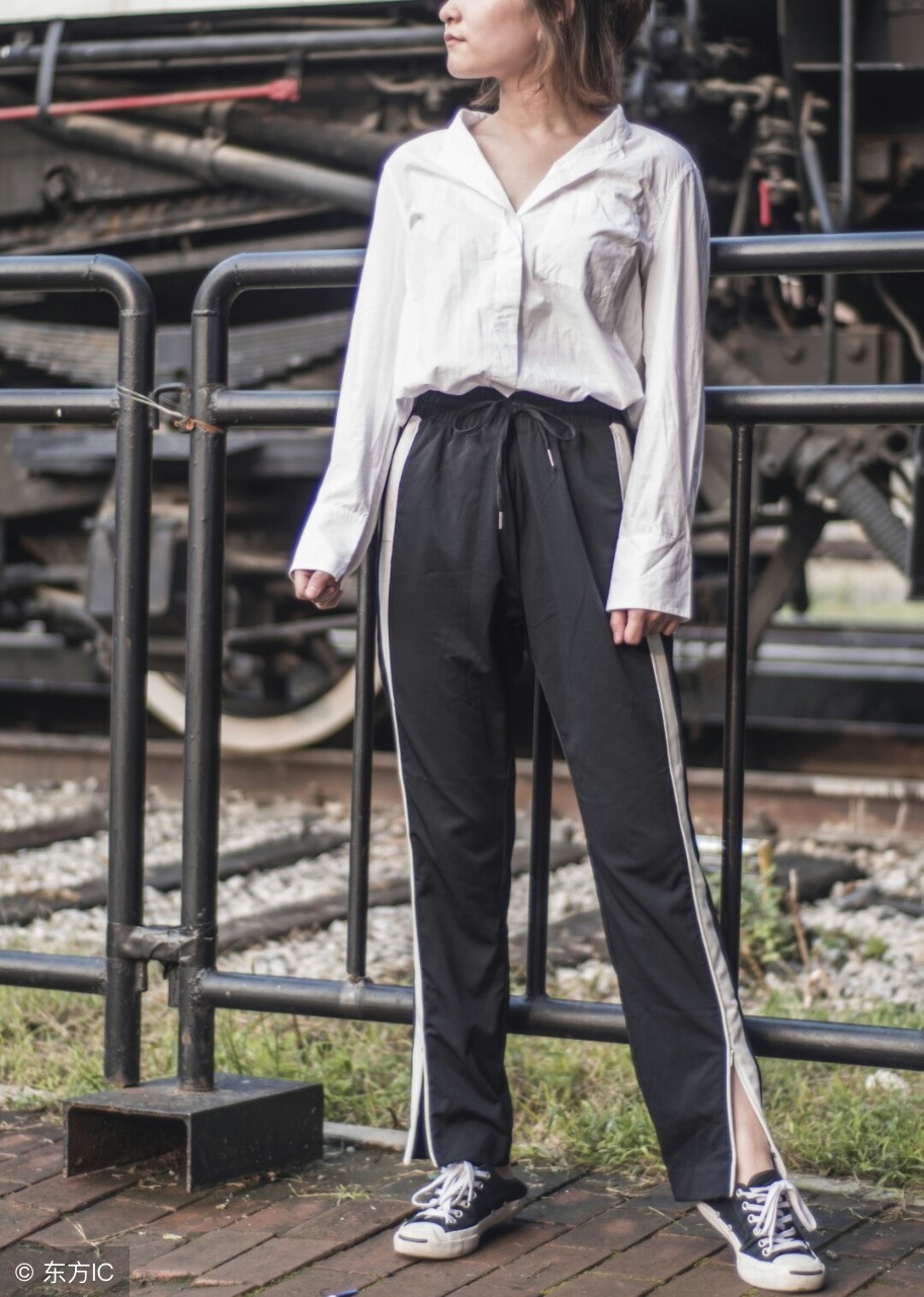 潮穿搭配什么口红,休闲风穿搭适合什么口红