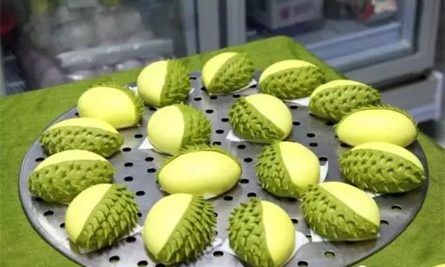 新买的皮包特别硬正常吗,新买的皮包包有异味怎么处理