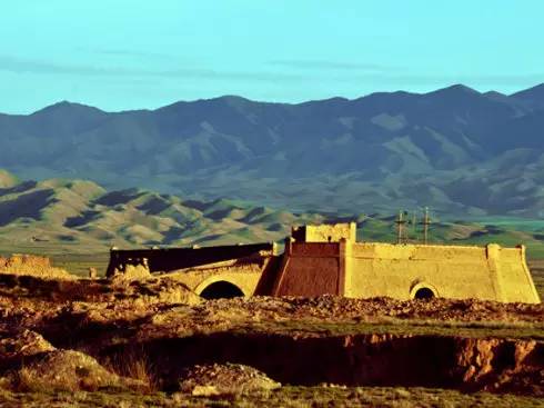 甘肃张掖军马场旅游 (张掖最好的军马场)