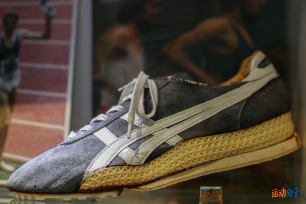 参观神户,asics亚瑟士高清视频