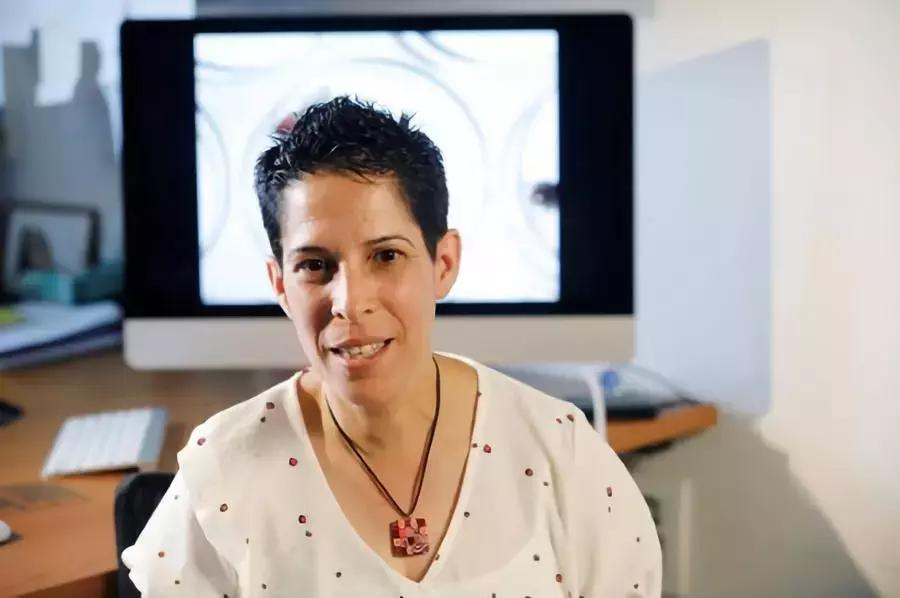 光照就会性高潮！最新研究：奖励机制让果蝇深陷“*灯区红**”