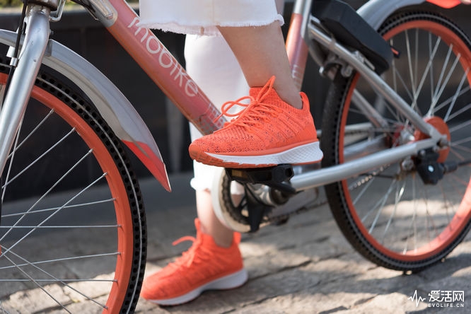 阿迪耐克和小米鞋,米家运动鞋最新款