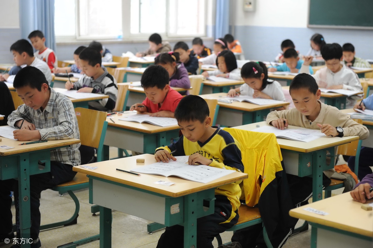 六年级小升初模拟英语题,小升初语数英卷子附答案