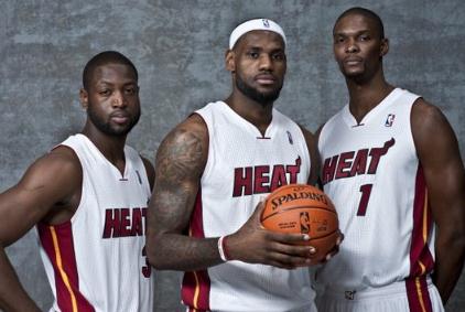 nba勇士主场上座率,nba最新赛事火箭队与骑士队的比赛