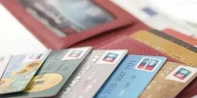 超市里的小票别乱扔是个宝,超市购物小票有什么危害