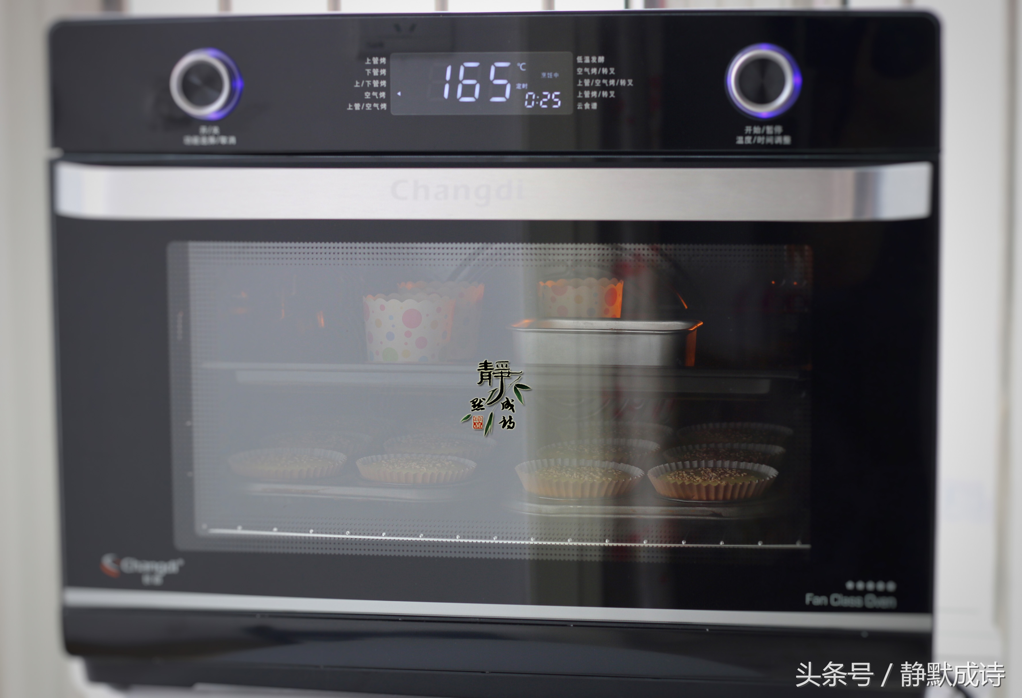 酥软的烤小蛋糕这样做才好吃,如何制作小蛋糕又简单又好吃