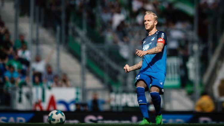 现场看球的伪球迷,这些足球场上的冷知识你知道几个