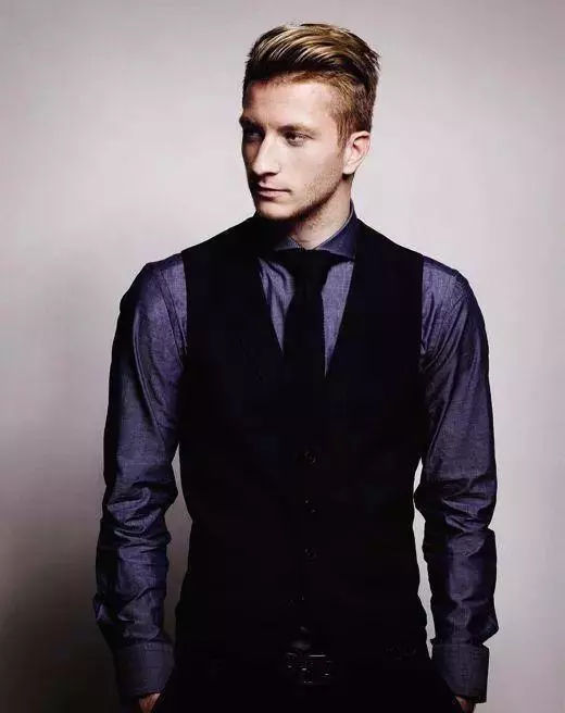 足球赛场那些荷尔蒙瞬间梅西c罗,最近c罗的比赛视频