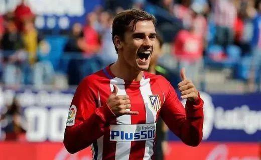 2018世界杯美女球迷闪耀赛场,2018世界杯女球迷惊艳时刻