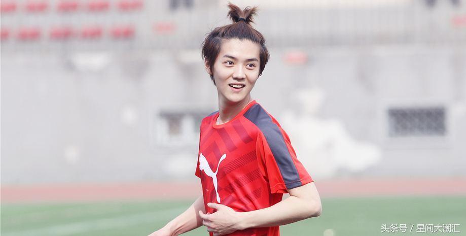 世界杯娱乐圈,世界杯火热的人