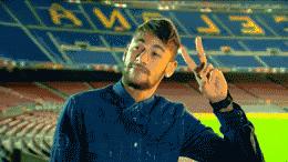 女生伪球迷看世界杯,伪球迷足球女孩