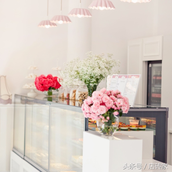 发现一家少女心爆棚的甜品店,一家非常甜的少女心满满的甜品店