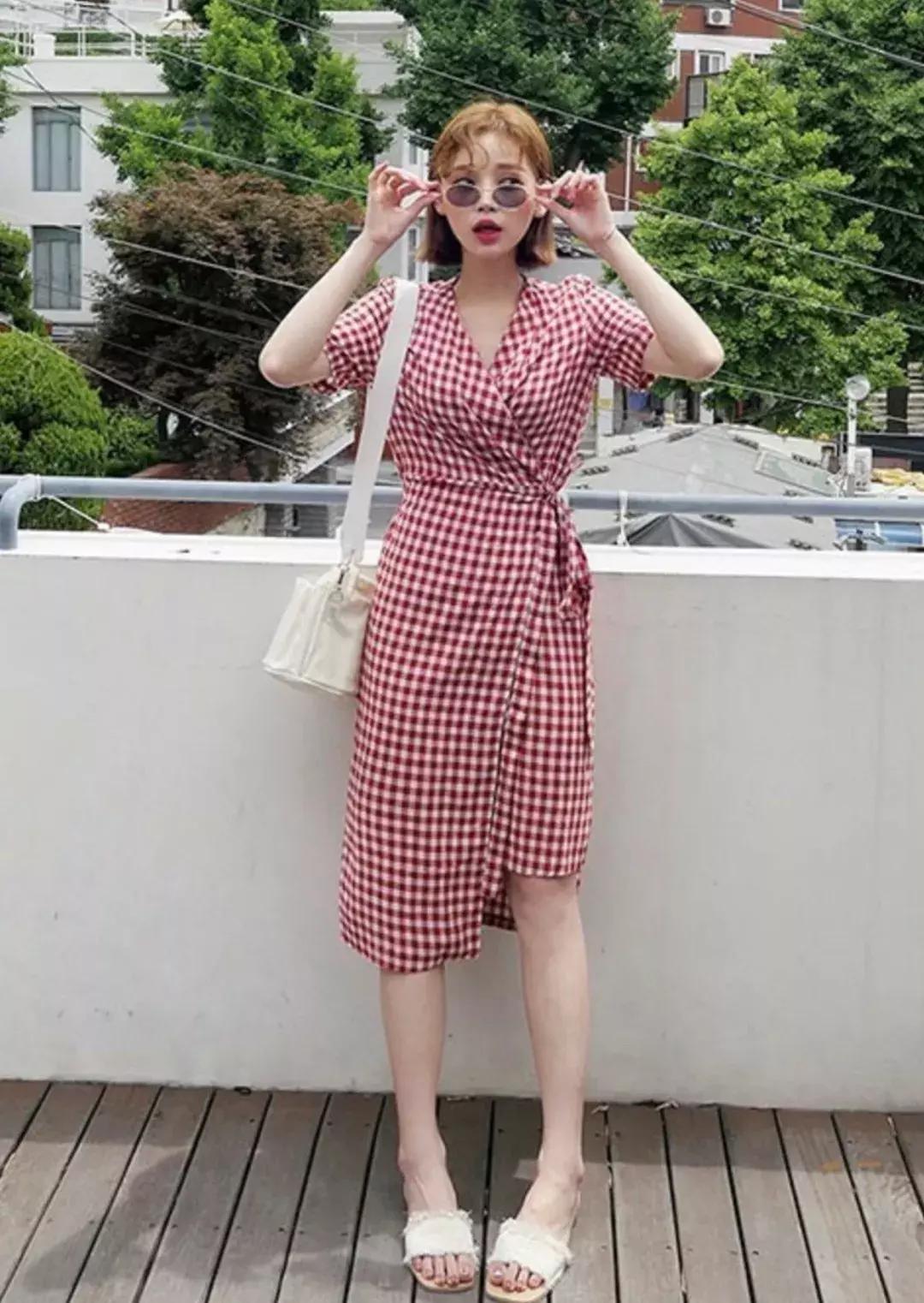 夏天漂亮的裙子40岁女人,40条适合夏天的裙子