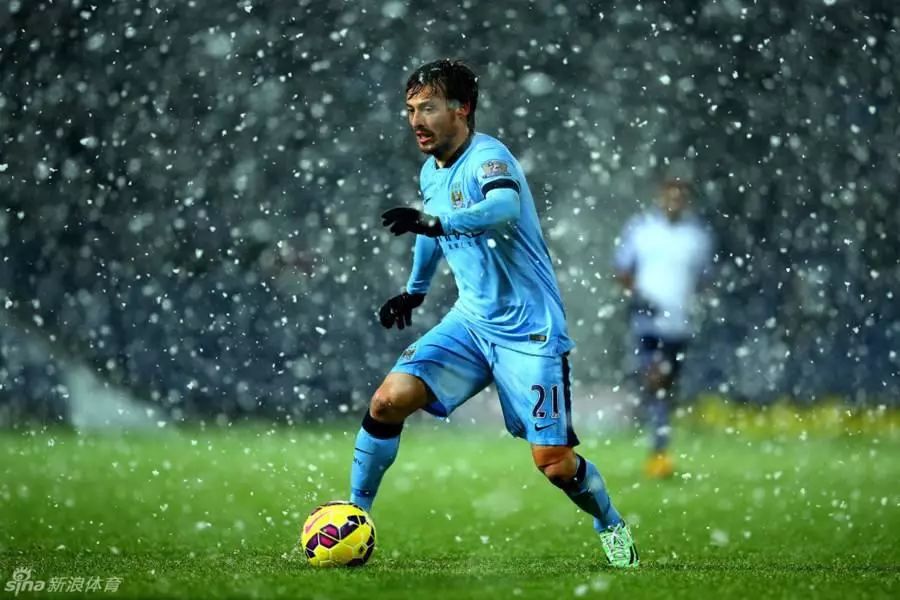 雨天对于足球比赛影响,下雨影响足球比分
