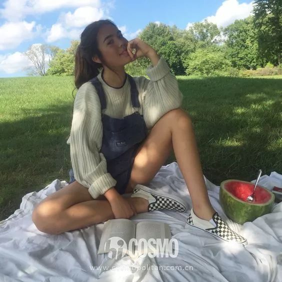 刘雯穿hogan牌子鞋,刘雯穿的小黑鞋运动鞋