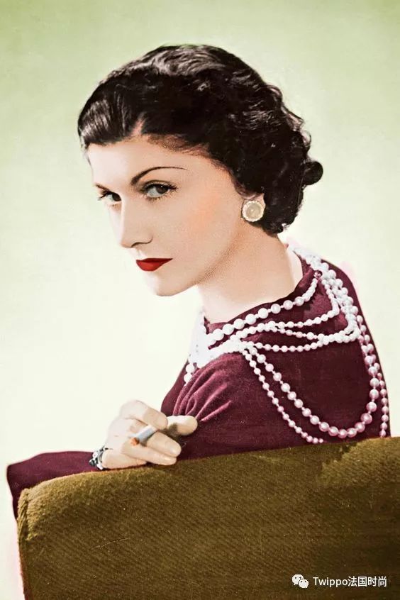 女人永远都缺一支口红,女人的一生中必须有一只口红