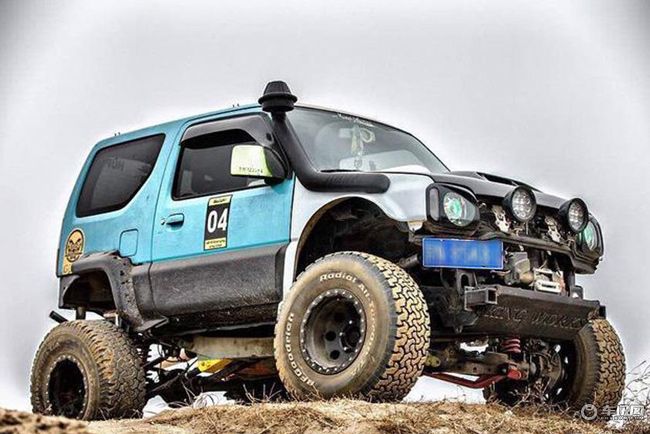 铃木吉姆尼越野怎么样,铃木吉姆尼1.3越野视频