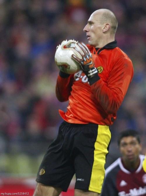 久巴2018世界杯进球,史前巨兽能秒杀人类吗