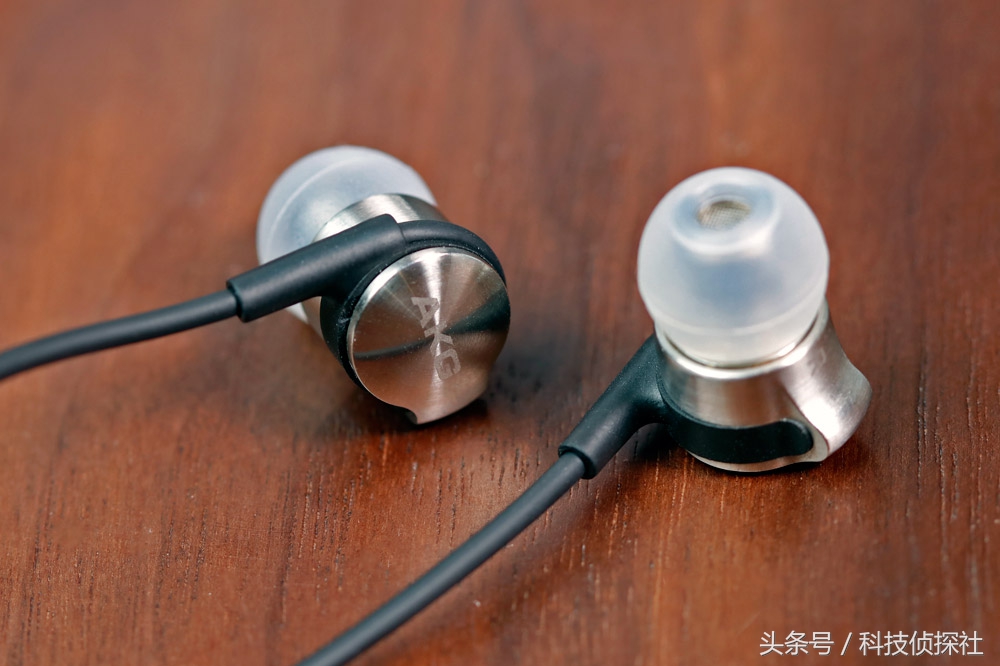 k3003和akg哪个好,akgk3003好推吗