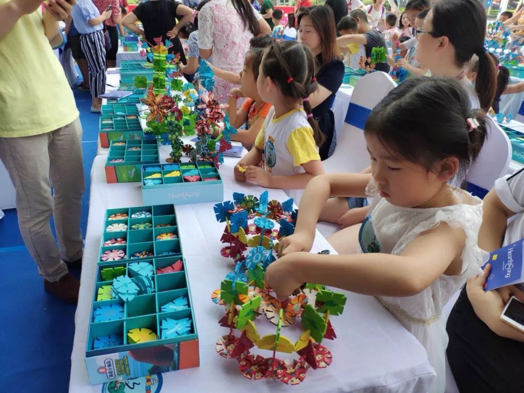 刚刚,中国7万对父子创造了一个世界纪录