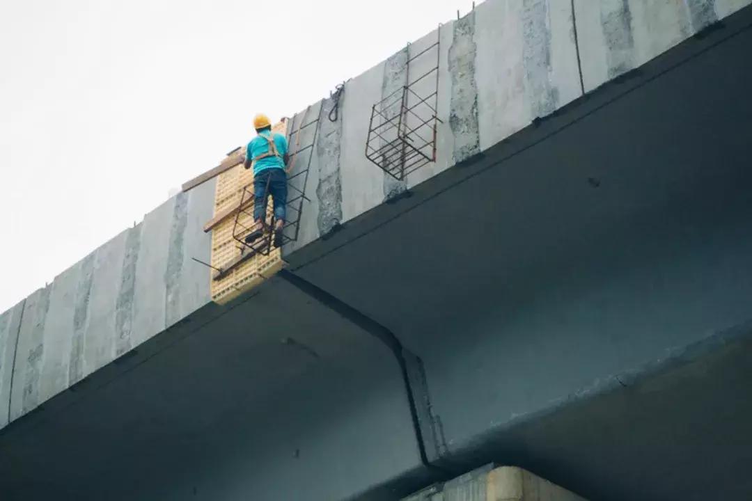 新都人：没有经受住650的*躏蹂**，你好意思享受地铁的快捷？