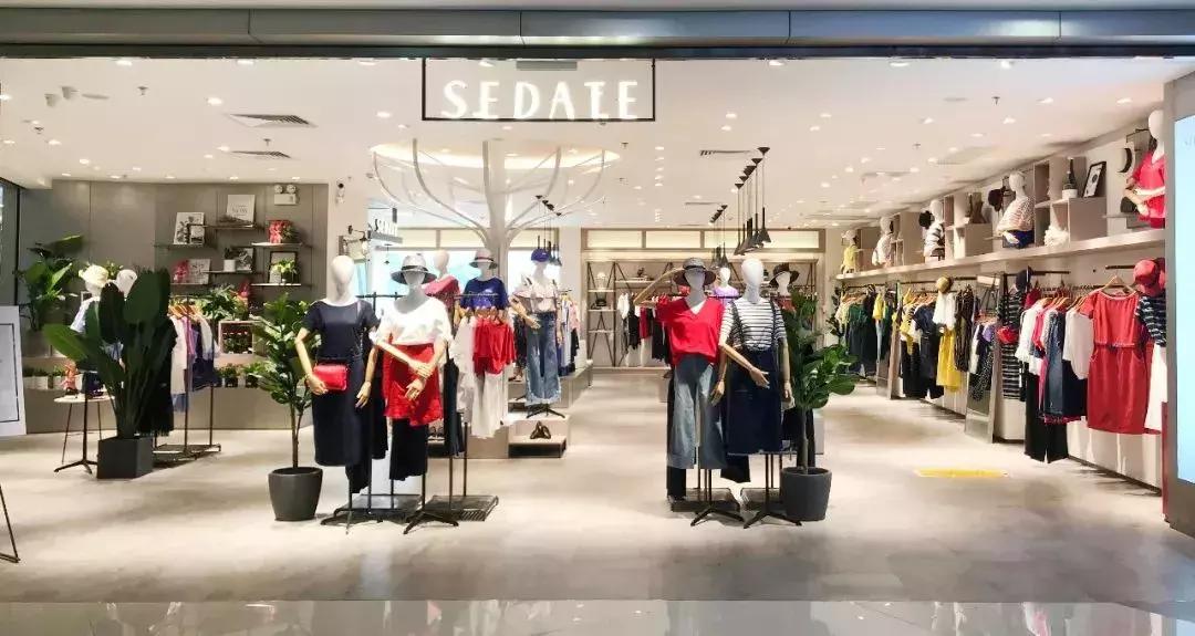 国内快时尚女装品牌有哪些呢,中国十大最受欢迎女装品牌