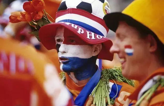 足球与篮球的结合,时尚与足球的融合