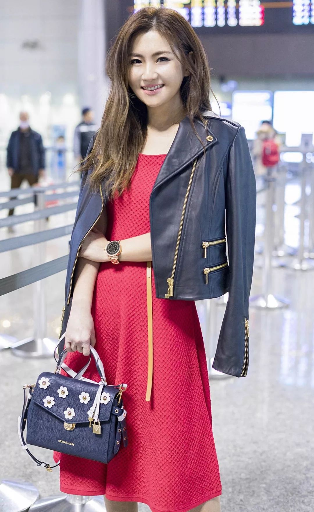 女生第一只轻奢包该买哪个牌子,第一只千元轻奢包怎么选