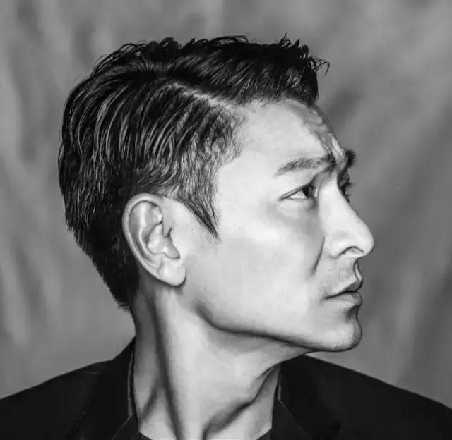 刘德华凭什么能火37年,刘德华凭什么能火40年原视频