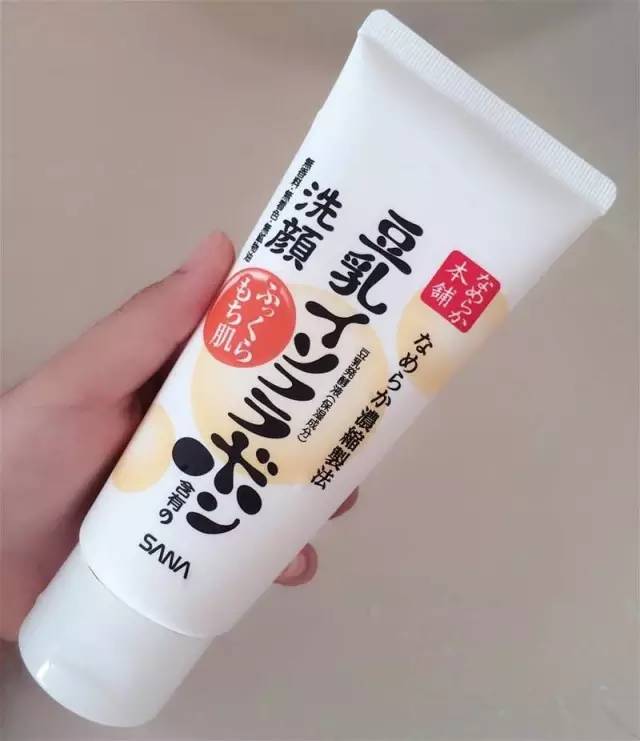 平价洗面奶测评红黑榜,最受欢迎的洁面乳